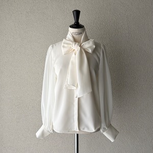 VEVIRED  シアースリーブボウタイブラウス 71462