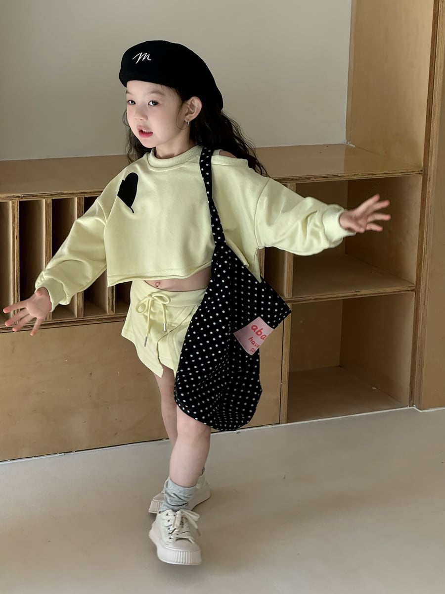 ショート丈ハートトレーナー×インパン付きミニスカート　セットアップ