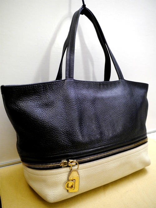 レア◆SalvatoreFerragamo フェラガモ ガンチーニ ジップ変形 A4対応 ビジネス可 3トーン レザー トート バッグ◆ 通勤・通学にも大活躍♪