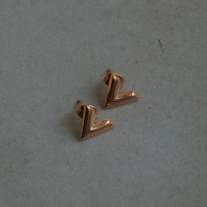 316L ( サージカルステンレス ) V pierce【PINK GOLD】#p04