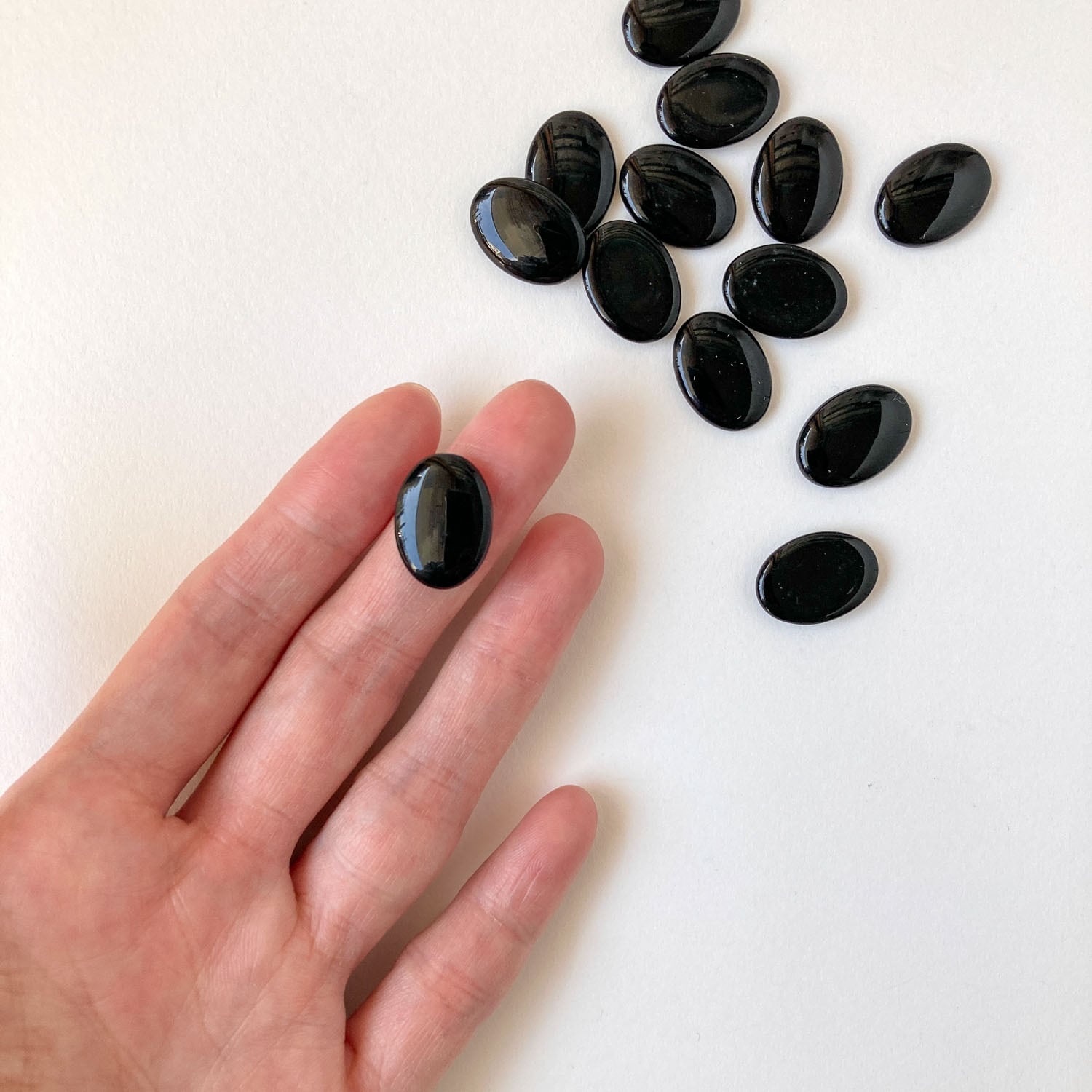 フラットオーバルのチェコガラスカボション（4p） | Dua-アクセサリー