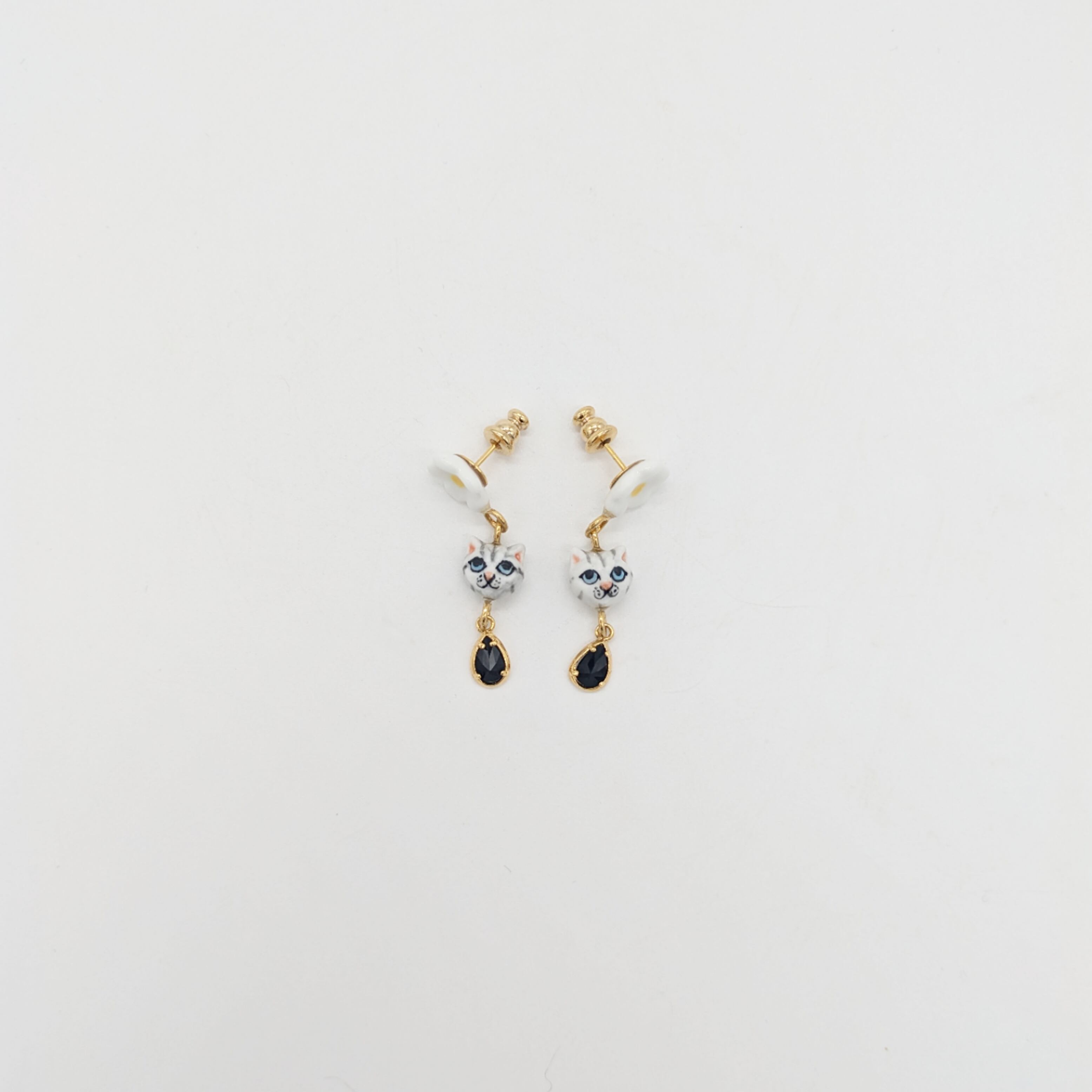 【nach】 Tabby cat earrings