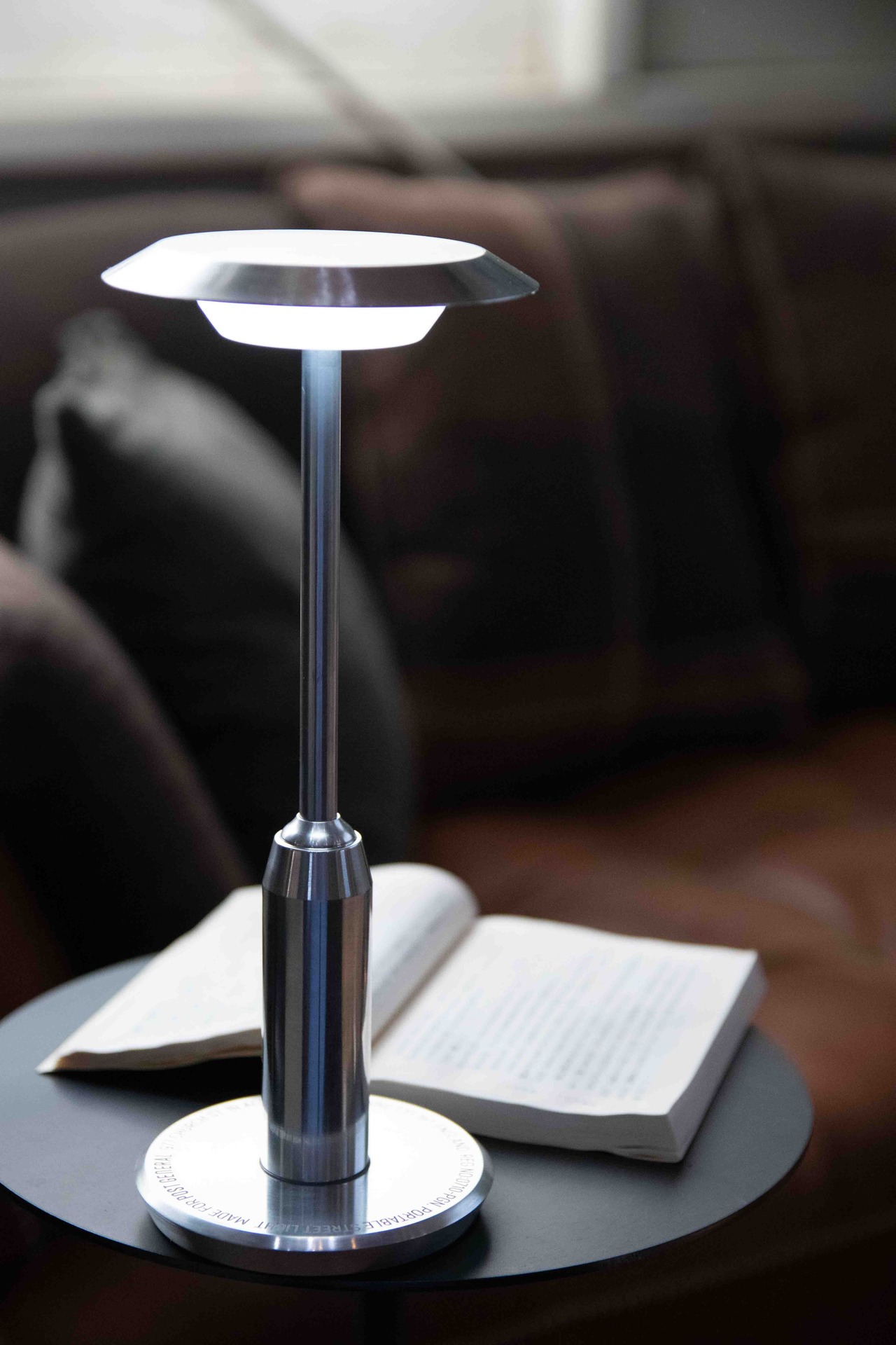 【POST GENERAL】 PORTABLE STREET LIGHT/調光可能/照明/LEDテーブルライト