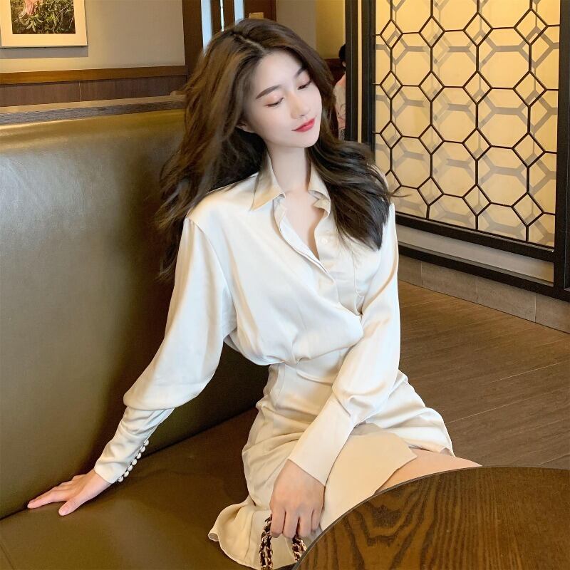 フレンチブルー長袖シャツドレス女性の2020年秋新しいサテンショートスカート気質薄いスカート ブラックストロベリース18772729692