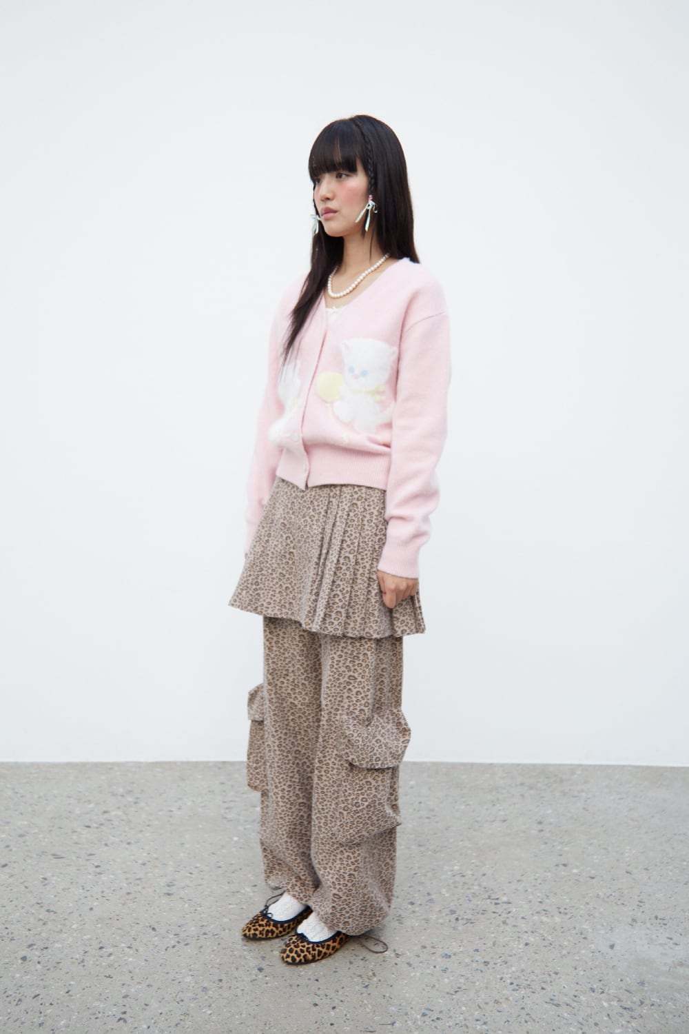 韓国 Jolie laide ピンク ベイビー キャット カーディガン Cassie V-neck Cardigan / Pulm / ベイビーキャットカーディガン