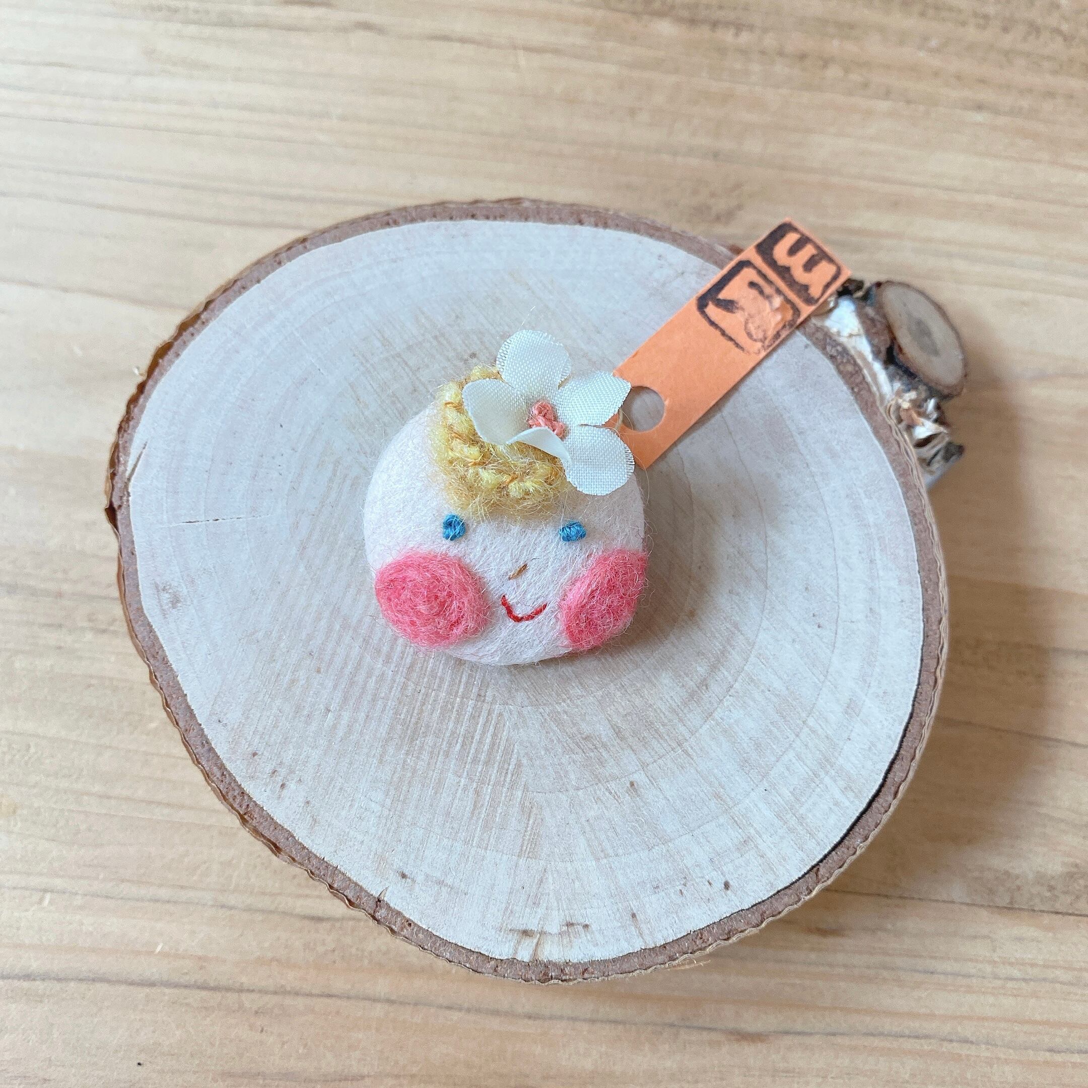 羊毛フェルト イースター トイプードル