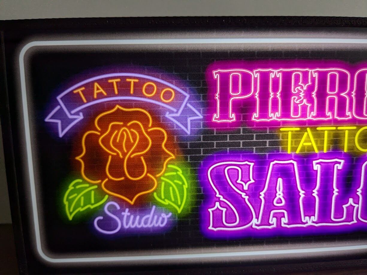 タトゥー TATTOO 入れ墨 刺青 サソリ 蠍 スタジオ 店舗 ランプ 照明