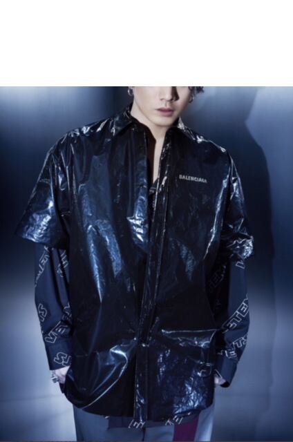 ☆3代目JSB登坂着☆BALENCIAGA バレンシアガ オーバーサイズ ☆3代目JSB登坂着☆BALENCIAGA バレンシアガ オーバーサイズ