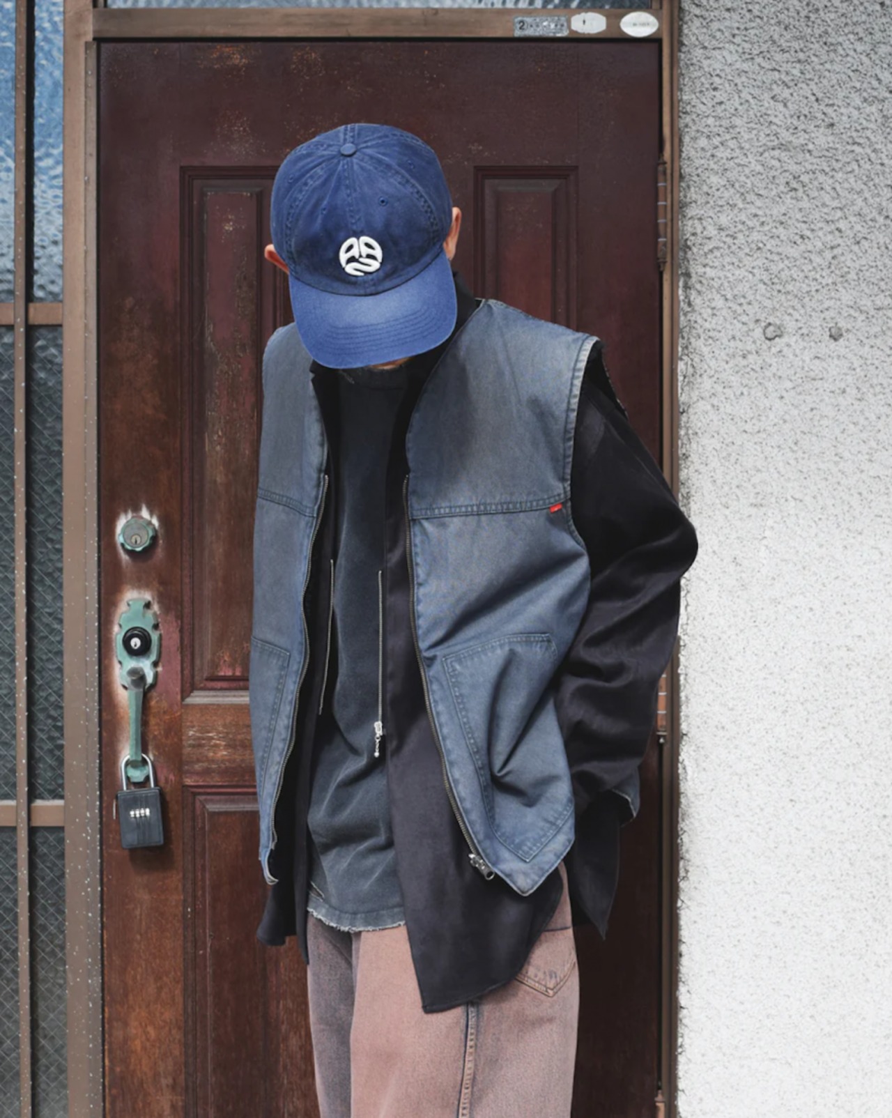 【 ANACHRONORM 】REVERSIBLE DUCK VEST BLACK