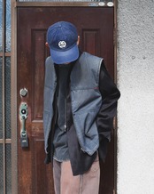 【 ANACHRONORM 】REVERSIBLE DUCK VEST BLACK