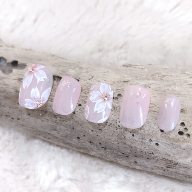 お花見専用 ベリーショートネイルチップ 桜の木の花びら ハンドネイルチップ10本セット ピンク色 さくら 花柄 春 スプリング フラワー 短い爪 小さい爪 通販販売店 おすすめ ランキング デザイン 安い 日本人ネイリスト作成 公式 小さい爪ショートネイルチップ専門店