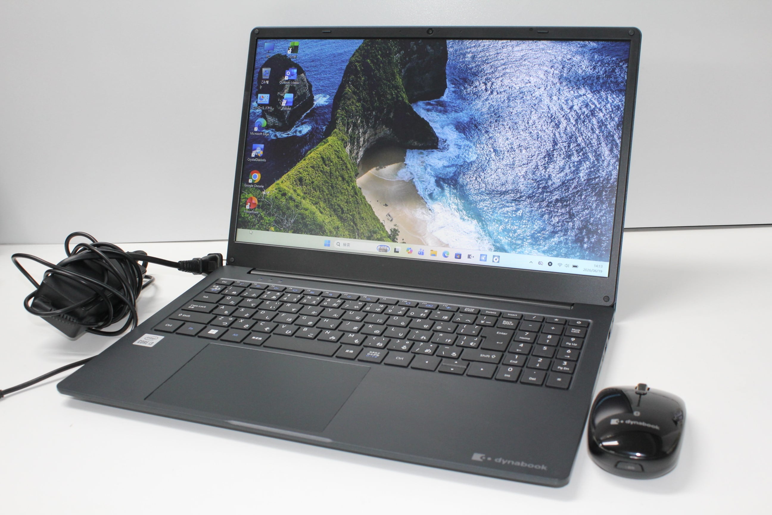 中古ノートPC】東芝〈dynabook T55/TG〉第5世代Core i3/SSD256GB
