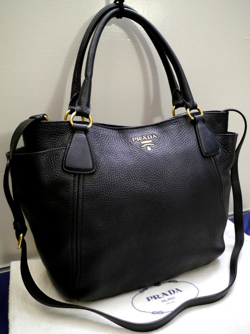 美品◆PRADA プラダ A4対応ビジネス可 ハンドショルダー2way レザー トート バッグ 黒◆ PRADAロゴが主張する高級感漂う希少な2wayモデル♪