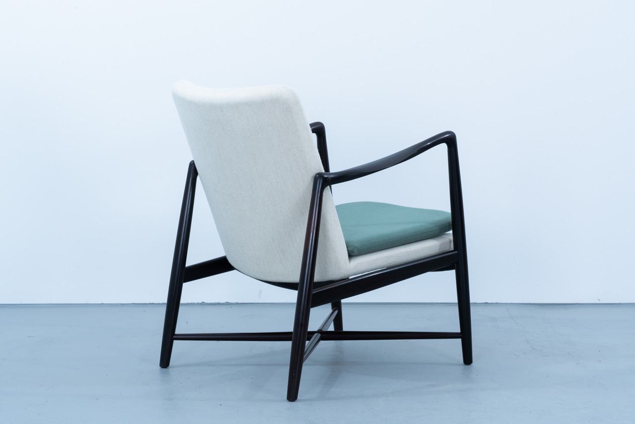 Finn Juhl | BO59 Fire place chair