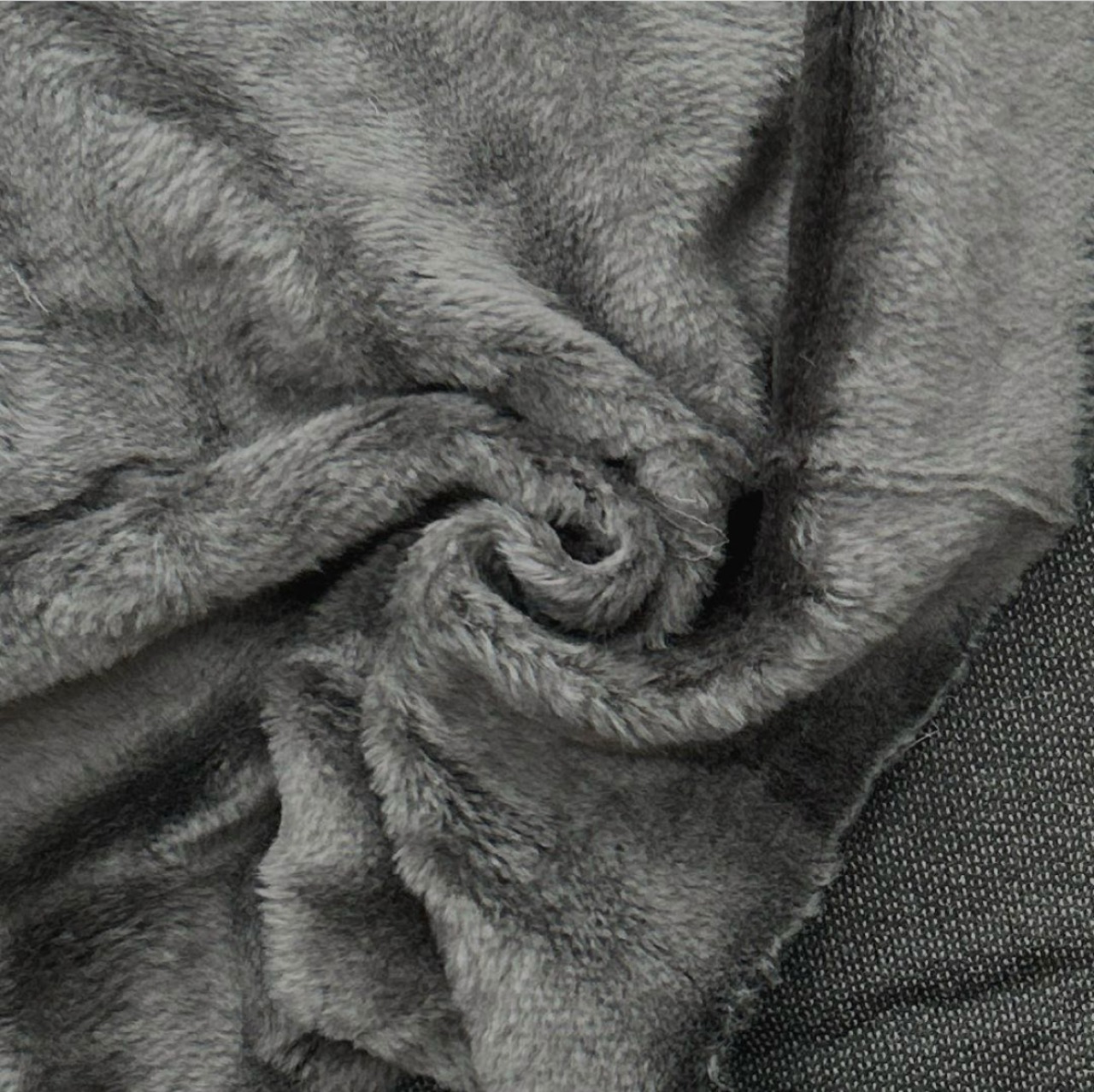 ★AM113◆2.8m◆ラスト1点‼◆インポート◆アクリル混滑らか波模様調エコファー生地◆グレー