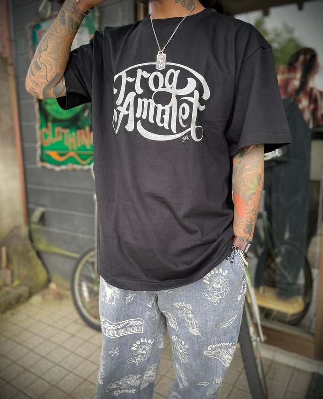 Frog-Amulet original oval logo　Tee's