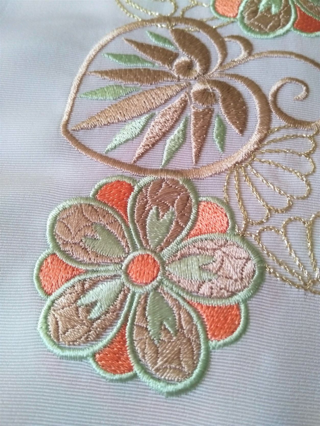 刺繍半衿 可愛い古典柄（菊・葵・手毬）成人式 | PAY ID