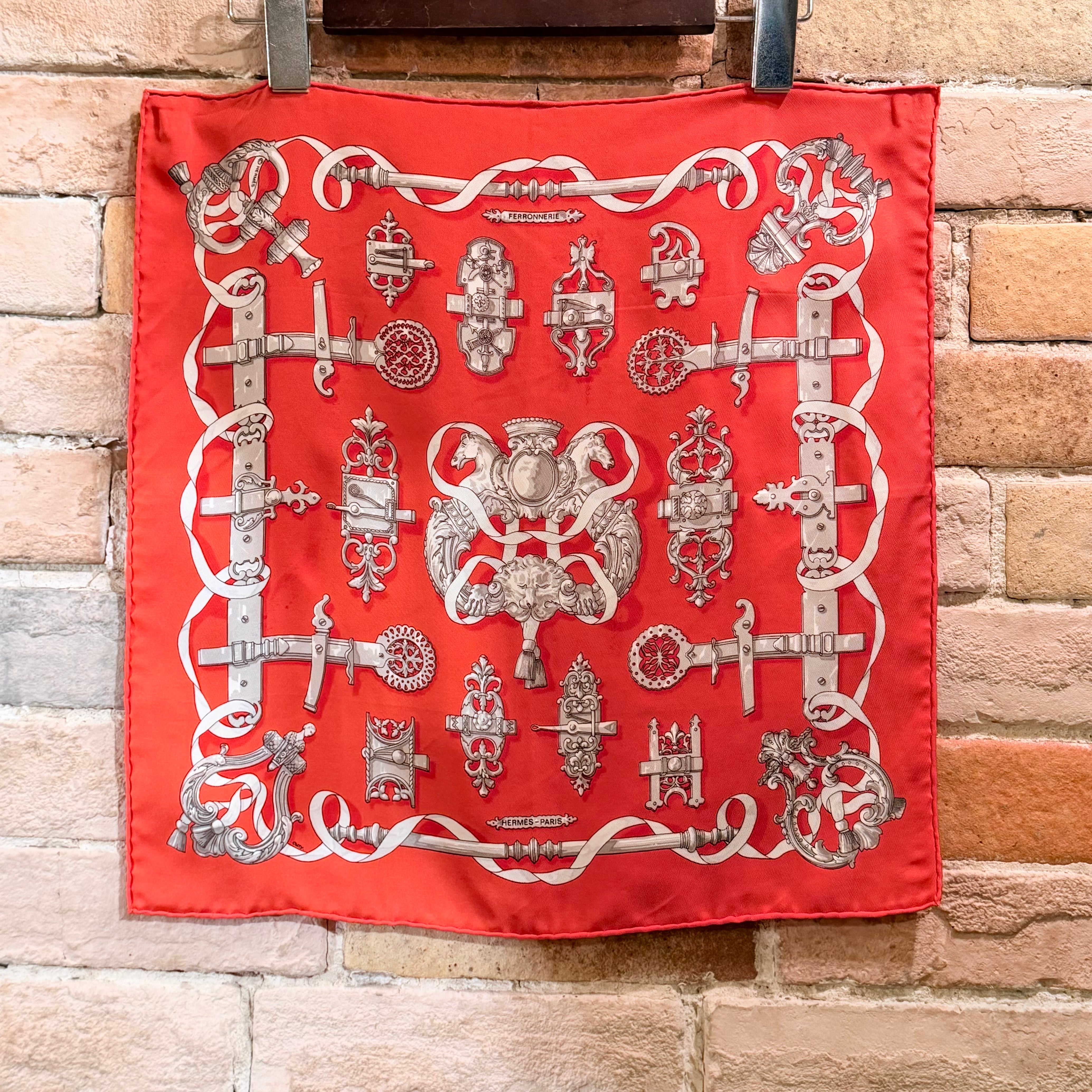 shoes/bag/accessory | anemone