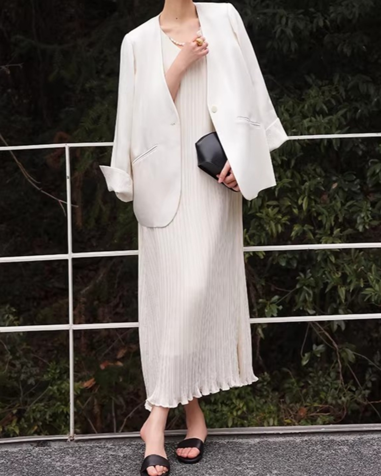 Button Front Hip-Length Drop Shoulder Jacket    L0044