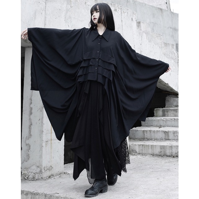 【隱覓シリーズ】★シャツ★ トップス 長袖シャツ デザイン性有り ブラック 黒い 着痩せ 不規則 ドルマンスリーブ
