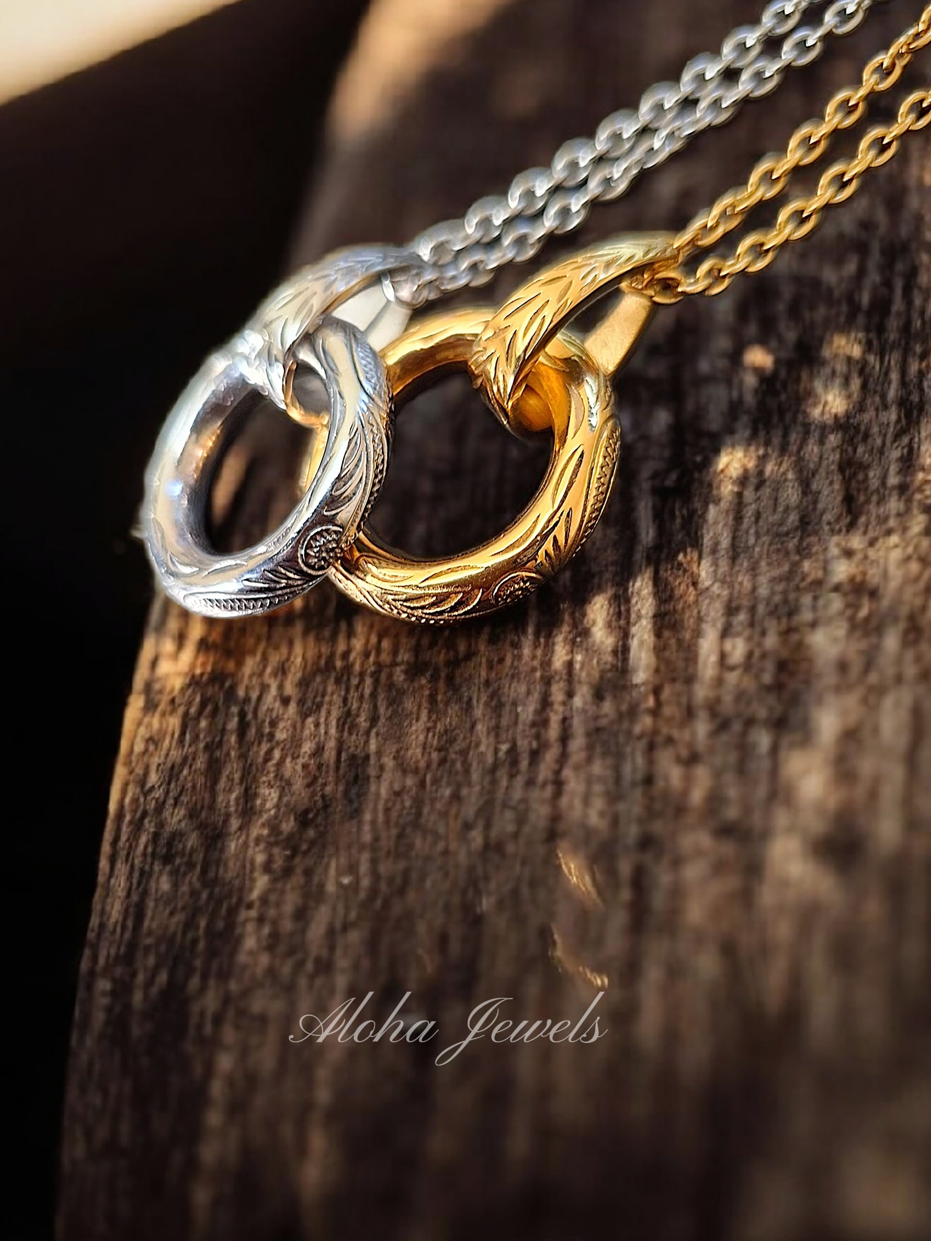 Eternal Lei Wave Scroll Necklace – ハワイアンジュエリー ネックレス