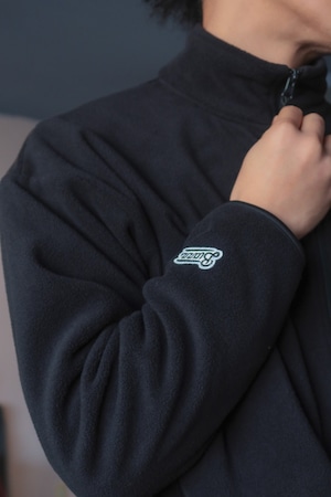 LOGO PATCH MICRO FLEECE JACKET [BLACK]