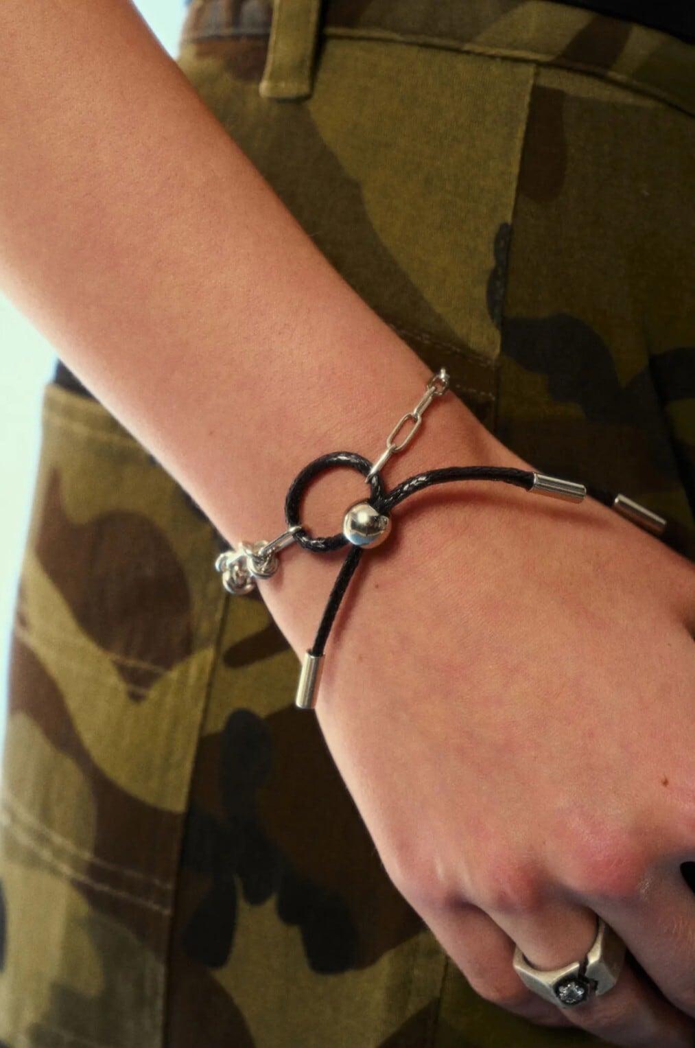 ☆TXT ボムギュ 着用！！【SENTIMENTS】NO.528 [BLACK] BRACELET | もごつ