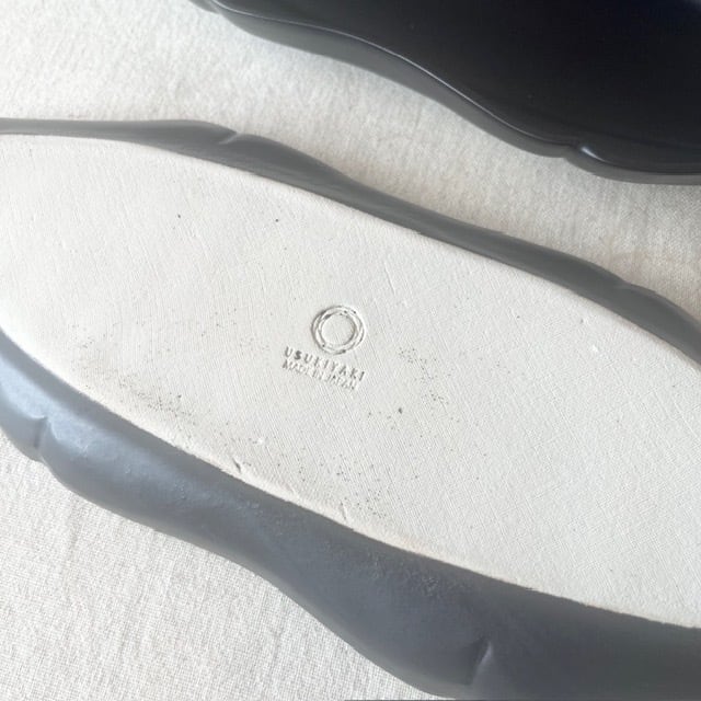 臼杵焼 USUKIYAKI 輪花オーバル長皿 ブラック USUKIYAKI研究所 | ihana