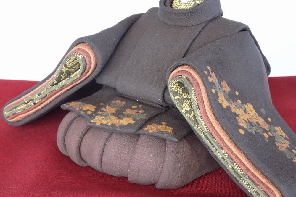 ひな人形(大) 陶雛 澤りか作 (女雛 ウグイス、男雛 黒) お雛様(敷布