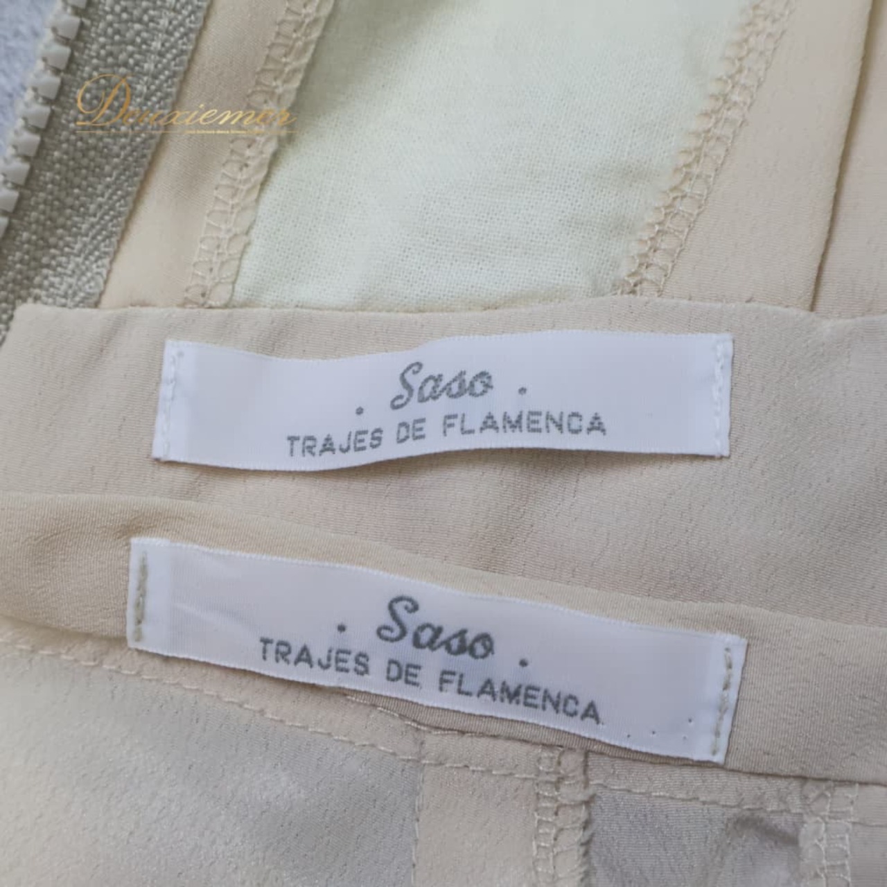 フラメンコ 衣装 trajes de flamenca ツーピース セットアップ 上下セット ベージュ系 ホワイト系 クリーム ベージュ 白 無地 レース ボランテ フリル ダンス パーティ 発表会 明るい かわいい おしゃれ エレガント レディース