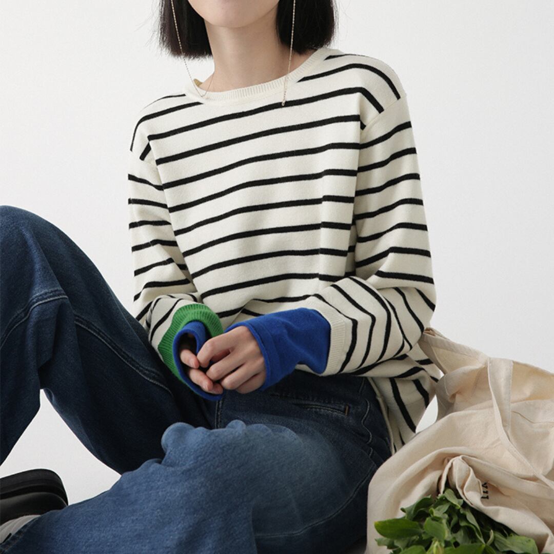 design splice scuff sweater