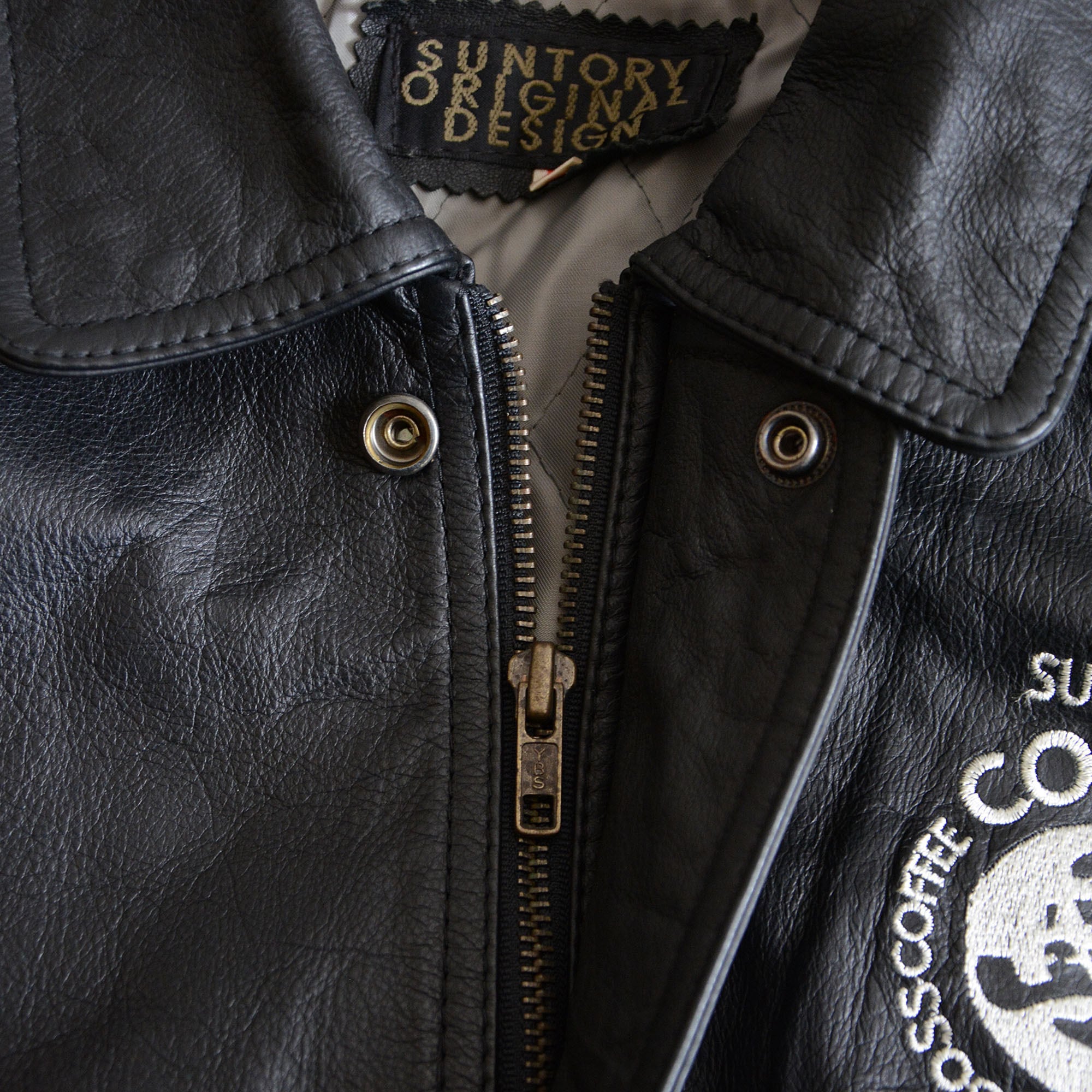 SUNTORY BOSS ボスジャン サントリー 1994 初代 刺繍ロゴ レザー SUNTORY BOSS ボスジャン サントリー 1994 初代 刺繍ロゴ レザー