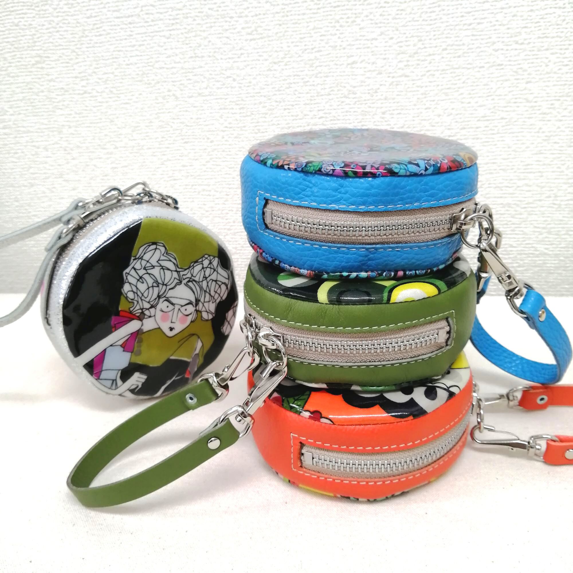 完成品 マカロンポーチ 】「魔女柄3(A)」 | YAZZIE TAISE / ヤジーテイス 