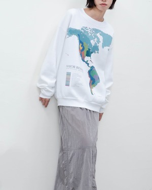 1990s world map graphic sweatshirt