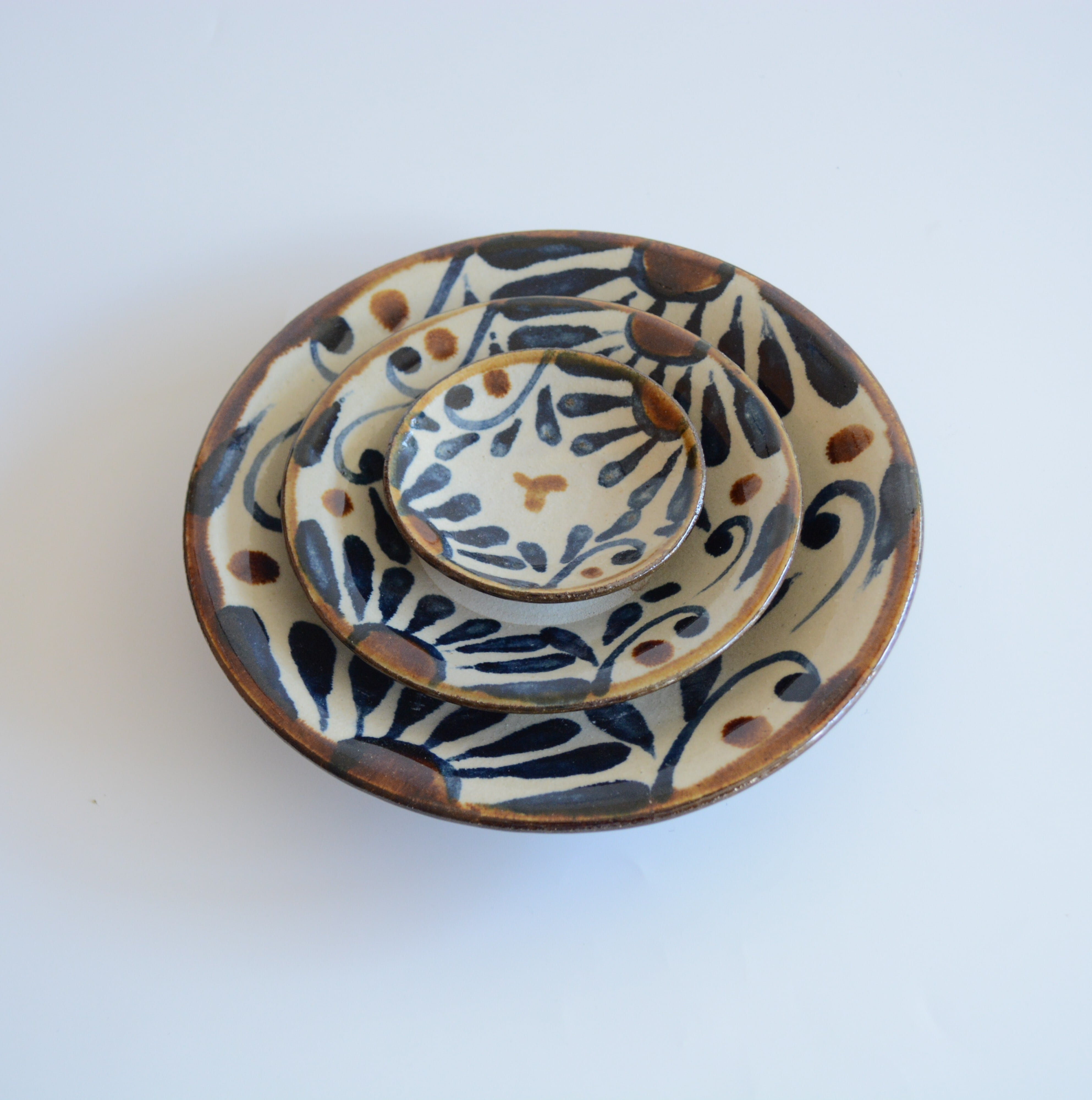 【やちむん 勝窯】唐草 7寸皿