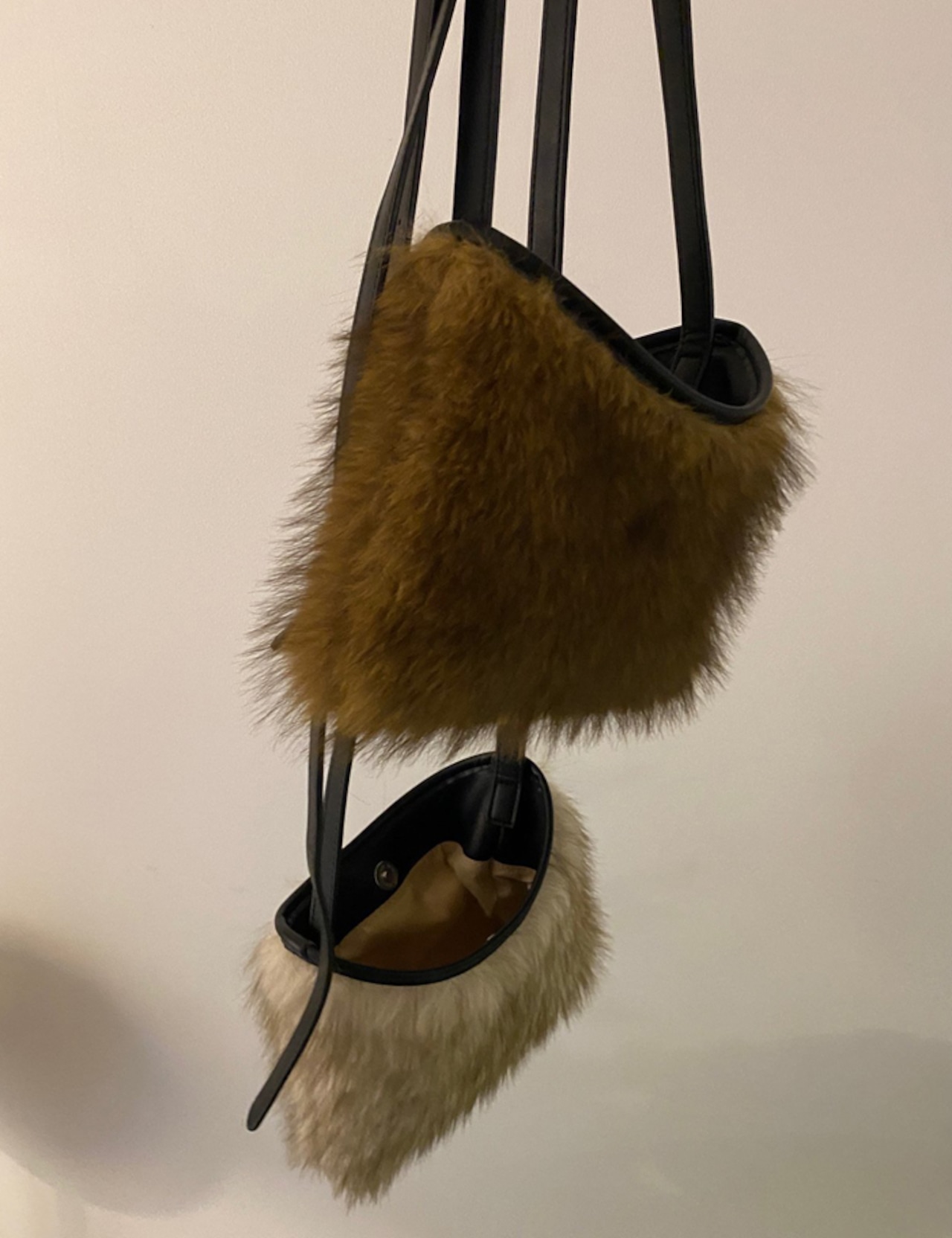 【新作5%OFF・3日間】Shearing Cross Bag_2colors