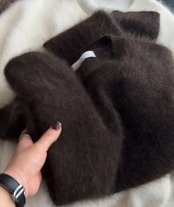 フェザータッチ モヘアライク クルーネックニット