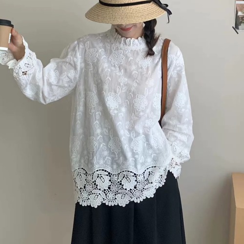 2色/スタンドフリルネック刺繍ブラウス ・12139