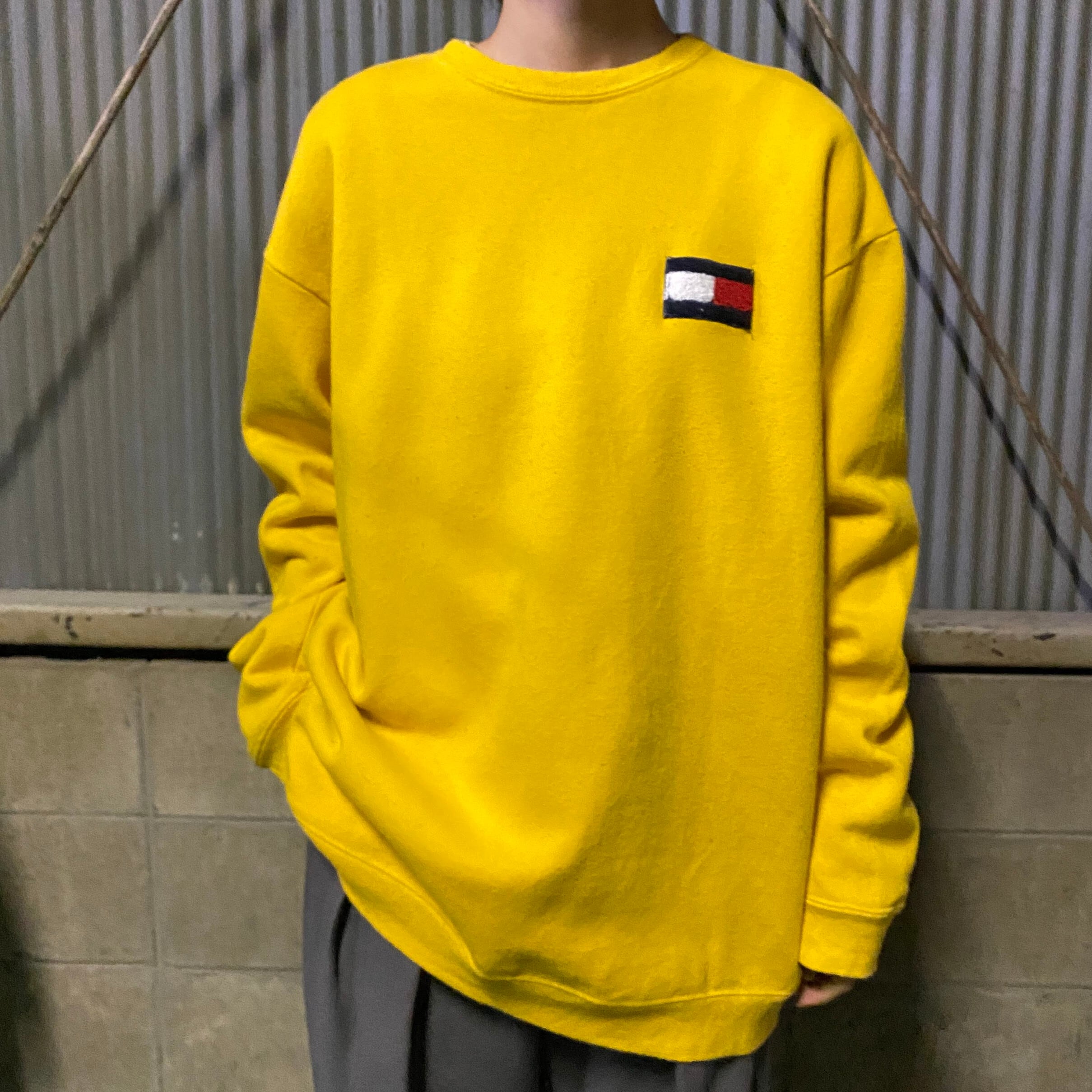 90年代 TOMMY HILFIGER トミーヒルフィガー ワンポイント もこもこロゴ 
