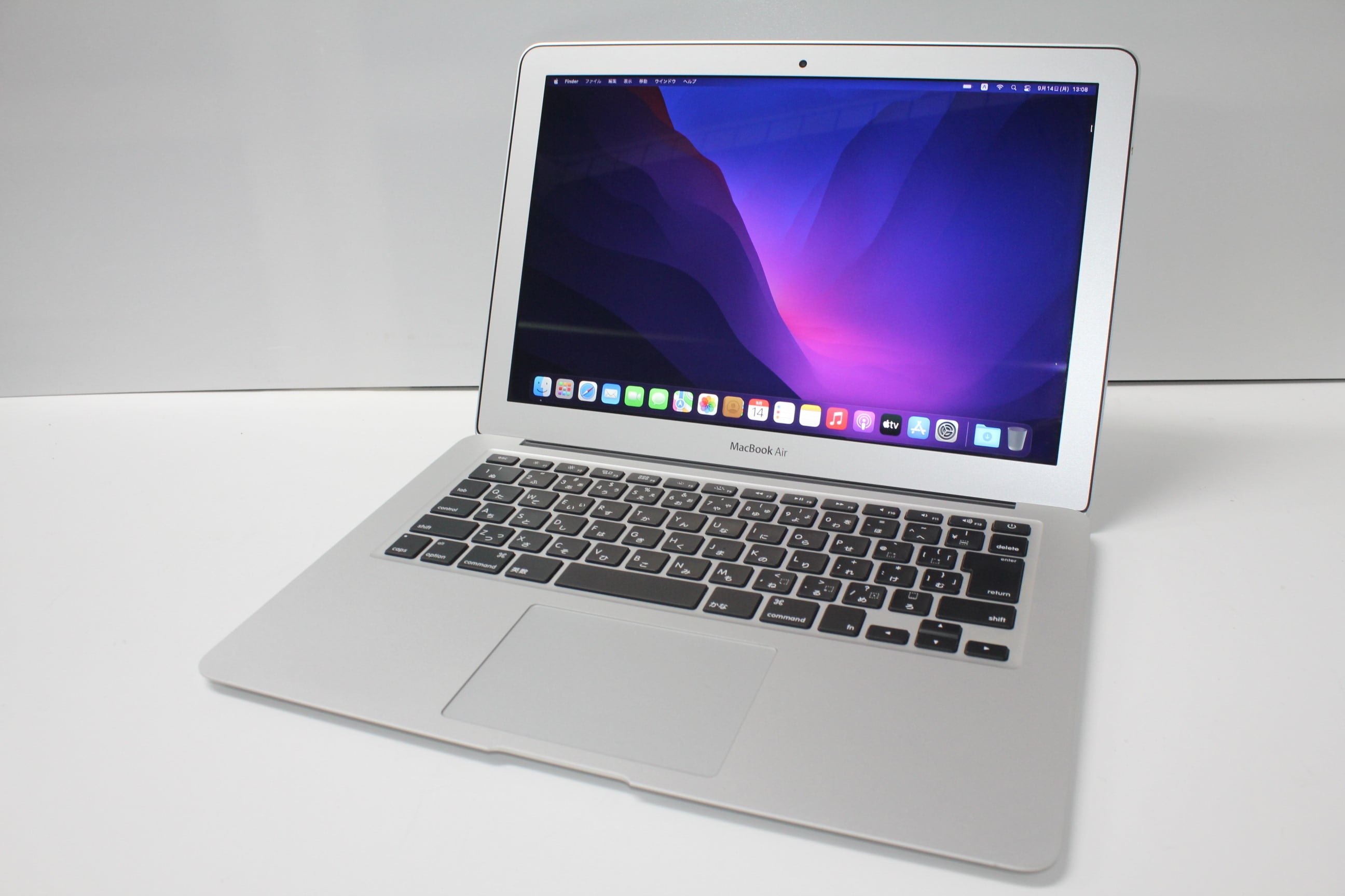 MacBook Pro（13インチ,2019,Thunderbolt 3ポートx 2）256GB/8GB