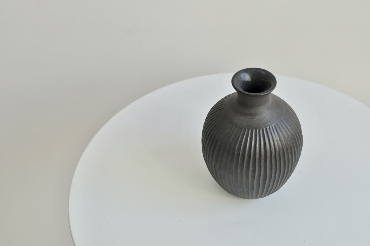 【 創作鉄花器 No.148 ・No.149 】丸鉄花器　投入れ用 ２本組 大谷哲郎花器18BK | andbureau