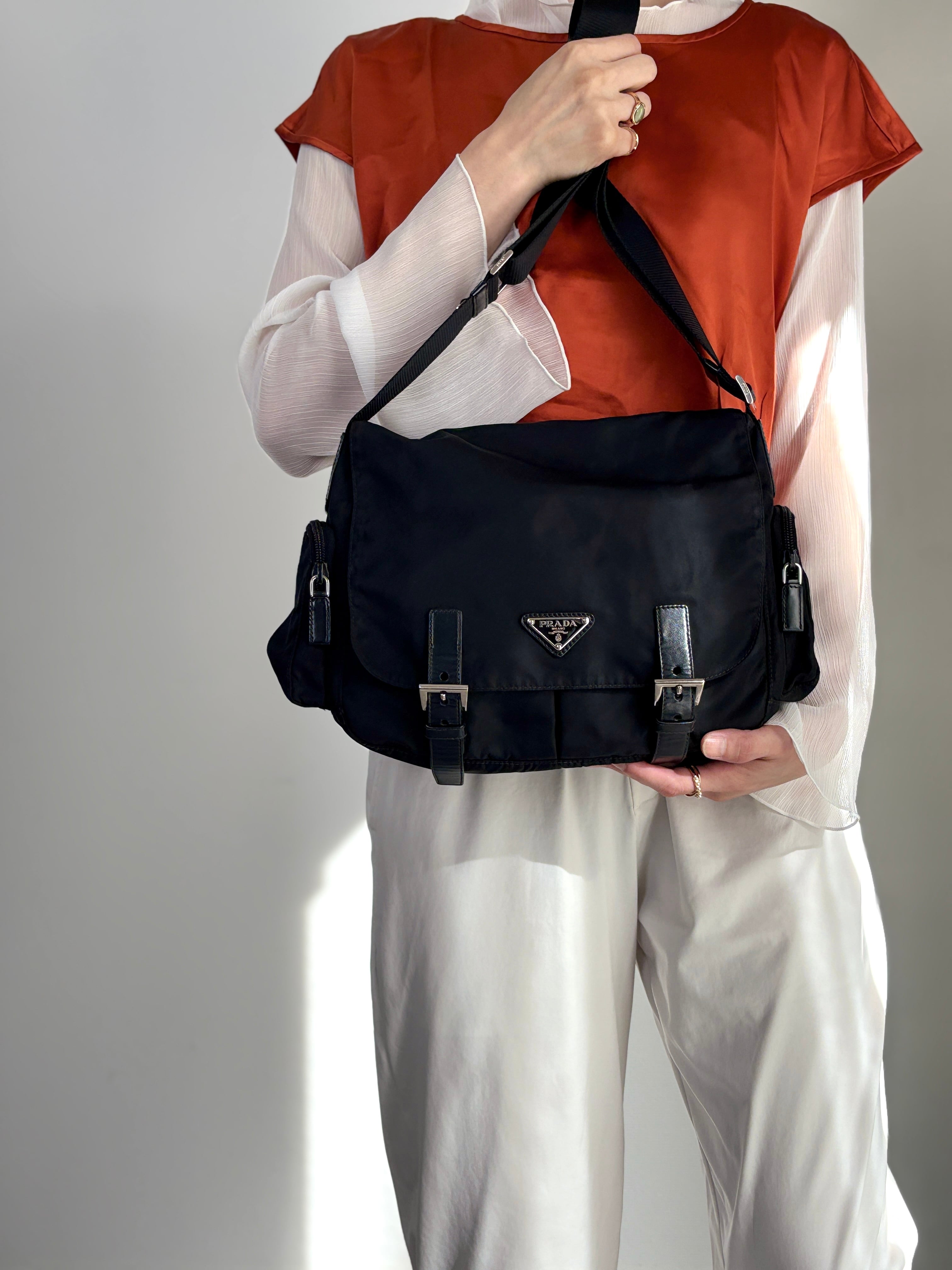 PRADA プラダ ショルダーバッグ ブラック トライアングルロゴ ナイロン メッセンジャーバッグ サイドポケット vintage ヴィンテージ オールド kedmv3