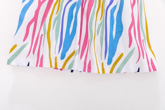 ワンピース　ノースリーブ　レインボー　マーブル　カラフル　ノースリーブ　涼感