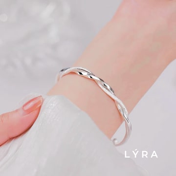 【HERMES】目を引く♪チェーンブレスレット、ミディアムモデル HERMES】 クロワゼットブレスレット ミディアムモデル | Pay ID