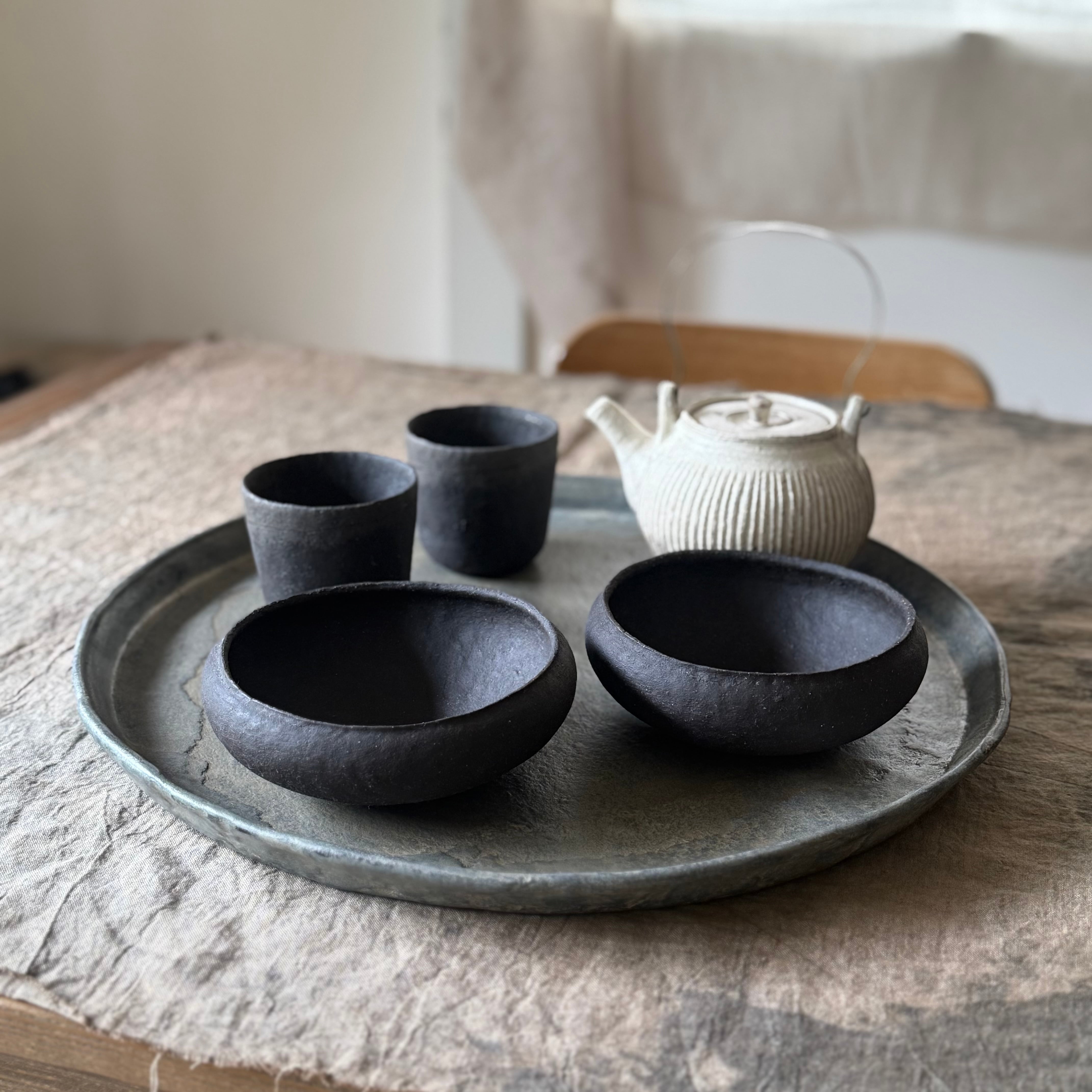 高田かえ 黒＋赤土鉢 | gallery 一白