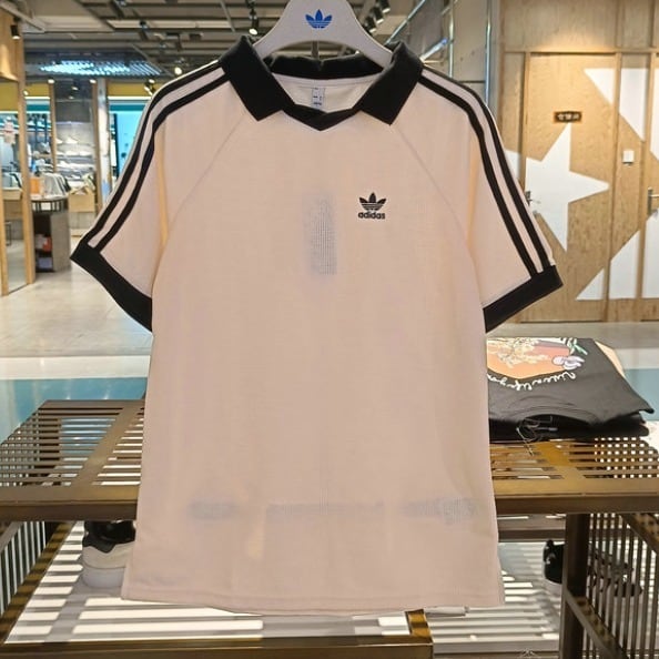 adidas Originalsワッフル ポロシャツ