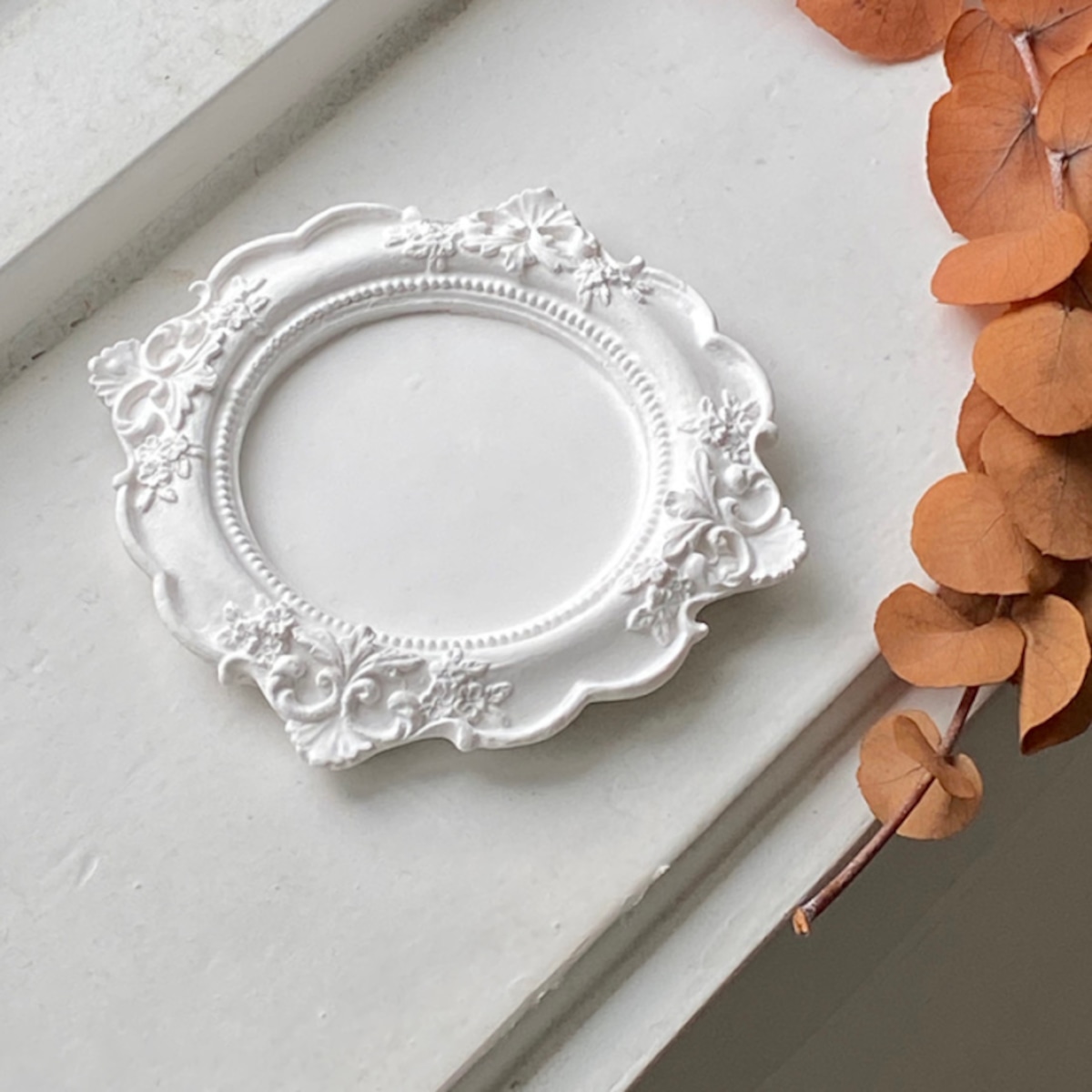 white antique tray / ヴィンテージ アンティーク調 石膏 アクセサリー