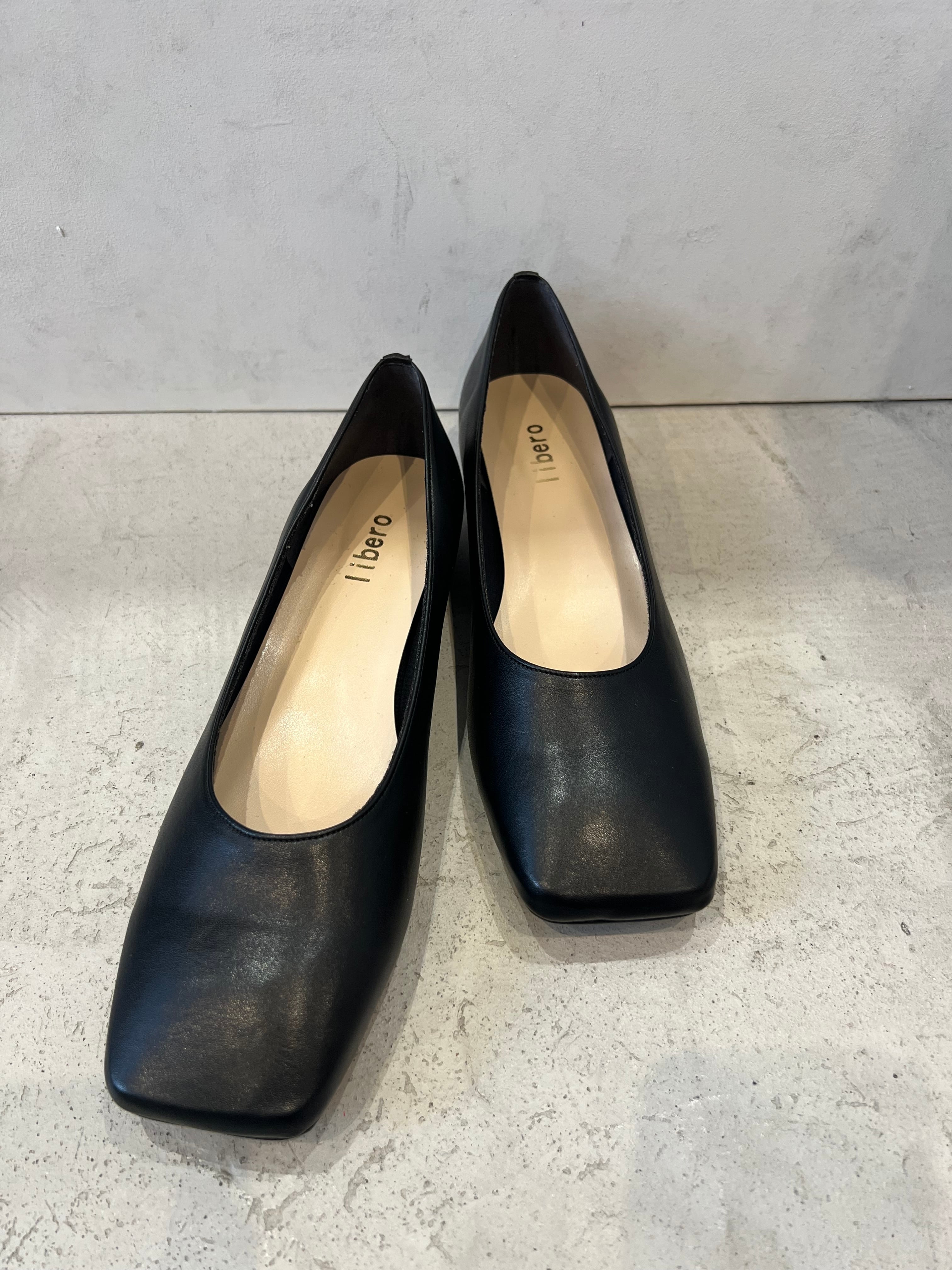 【libero】スクエアトゥ3㎝ヒールパンプス