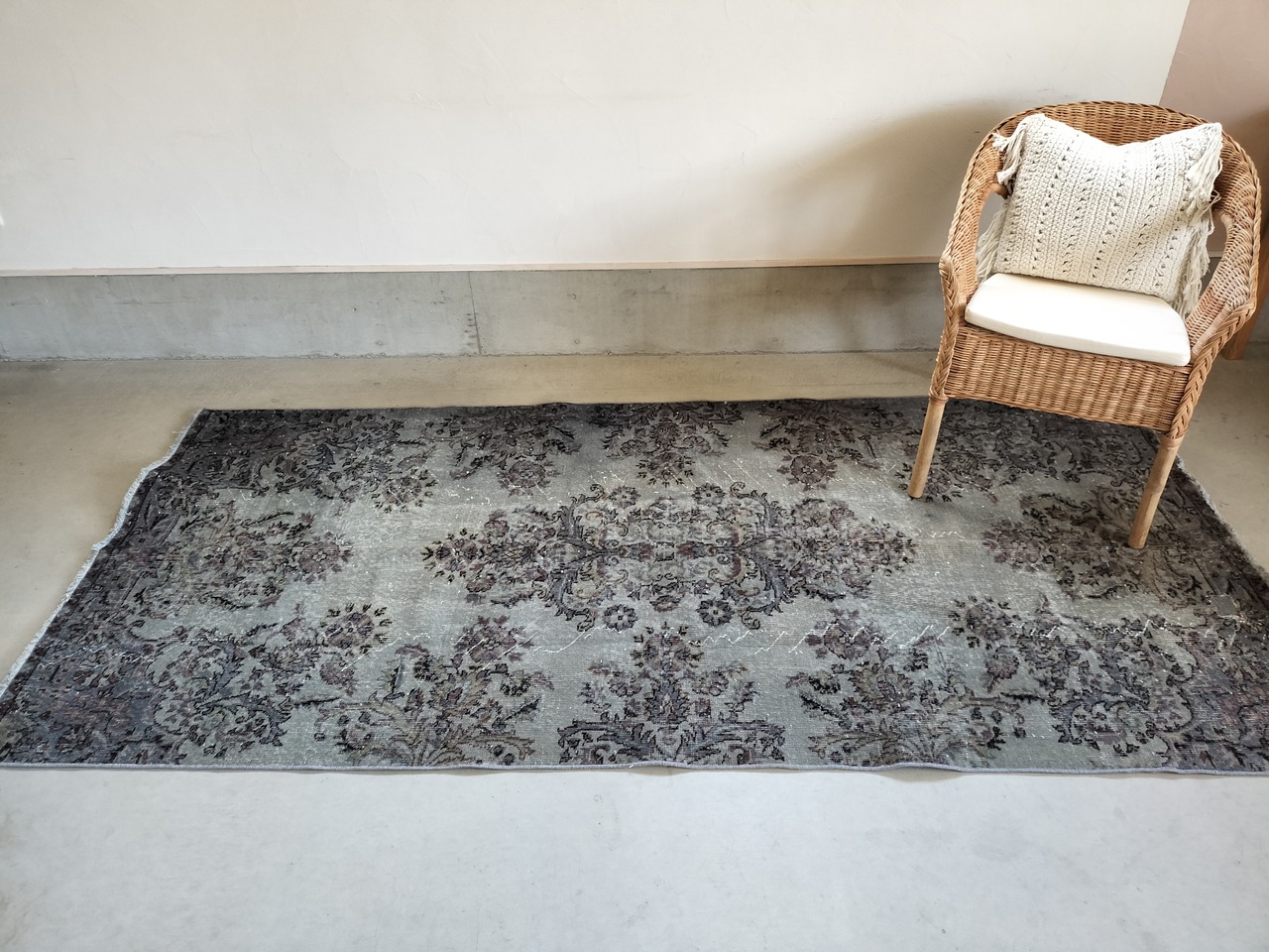 Turkish rug 262×122cm No.488