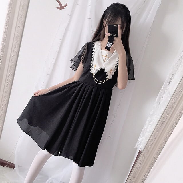 現品限り Mサイズ ゴスロリ初心者向き 十字架刺繍 ワンピース フリル レース 修道女風